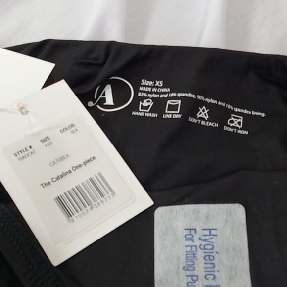 NEW Andie Bathing Suit XXS Black Swimwear The Catalina One Piece - Picture 5 of 5